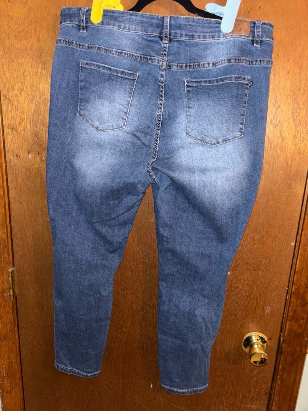 Tahari Plus Size Kelly Classic Skinny Jeans 20W - Picture 2 of 3